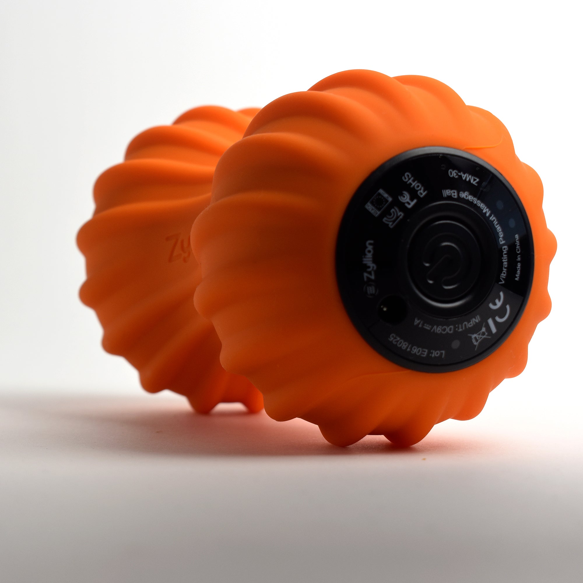 Zyllion Rechargeable Vibrating Peanut Massage Ball Roller with 4 Inten Zyllion Rechargeable Vibrating Peanut Massage Ball Roller with 4 Inten
